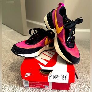 Girls waffle Nike